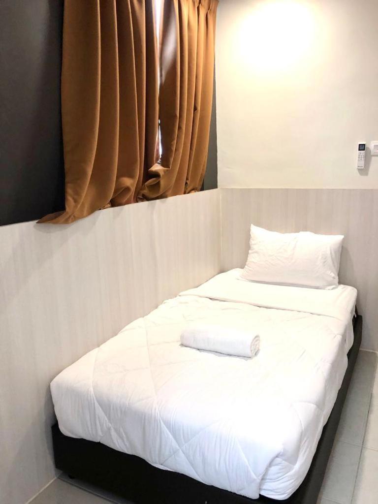 Garden Inns Motel Kangar Buitenkant foto